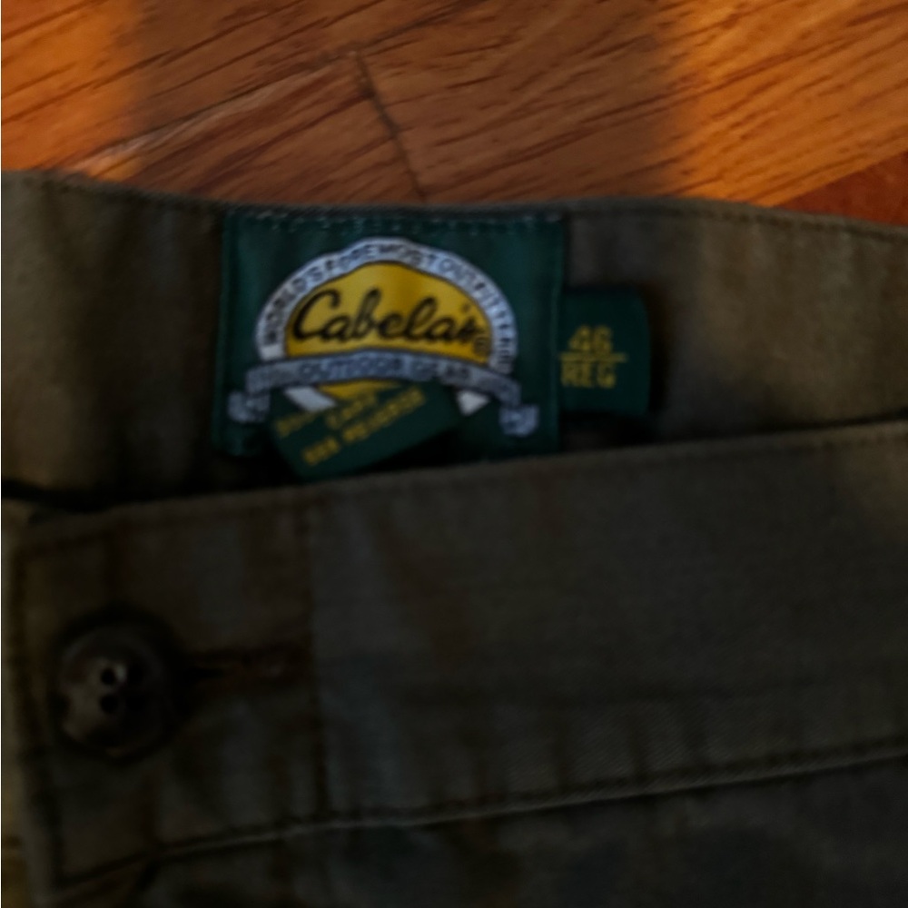Cabelas pants size 46
